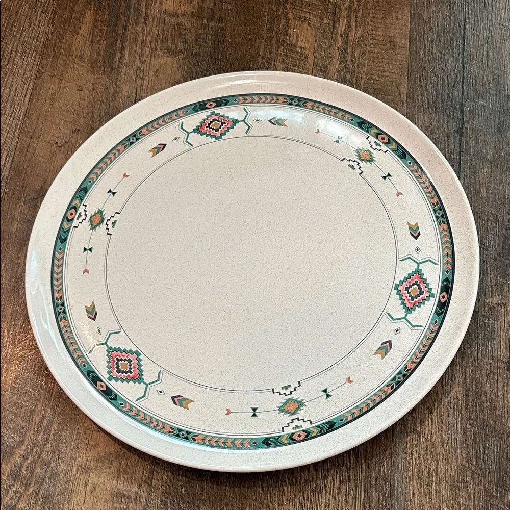 Adirondack collection by Studio Nova Cake‎ Plate Aztec